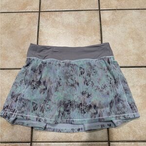 lululemon athletica Gray Floral-Print Athletic Skirt size 6 new tennis 🎾 skirt